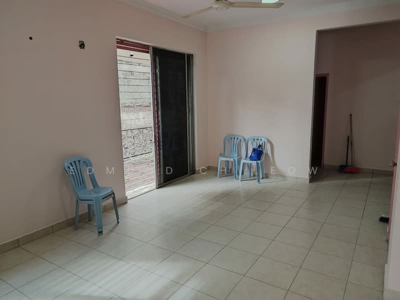 Rumah Berkembar untuk Dijual di Shah Alam (Selangor) - Edmund CH Leow - Living Room - PropertyGuru.com.my