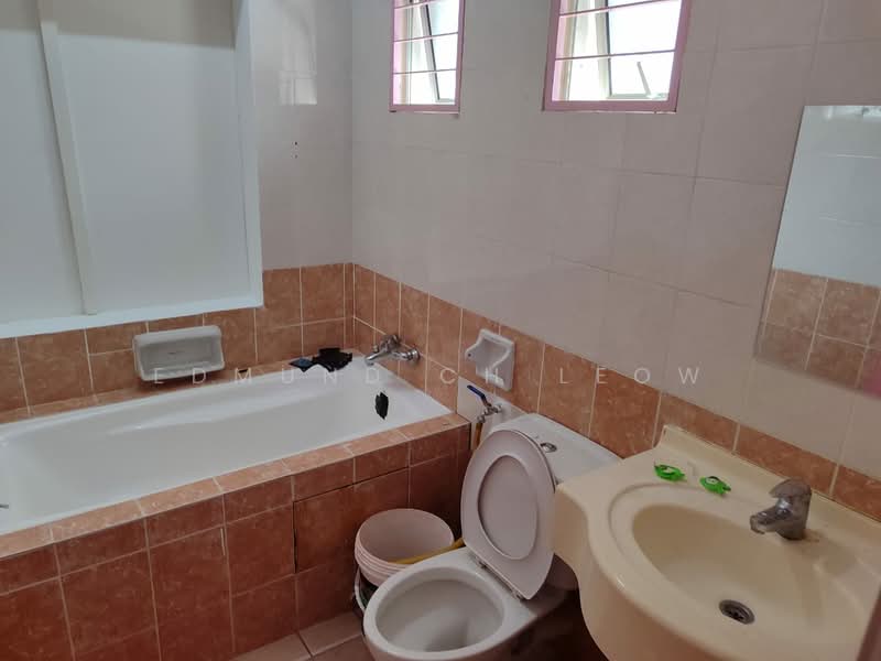 Rumah Berkembar untuk Dijual di Shah Alam (Selangor) - Edmund CH Leow - PropertyGuru.com.my
