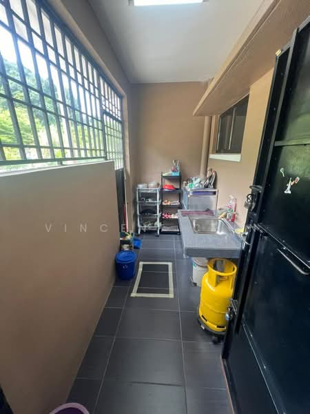 Rumah Teres 2 Tingkat untuk Dijual di Taman Saikat (Ipoh) - Vincent Chin - Kitchen - PropertyGuru.com.my