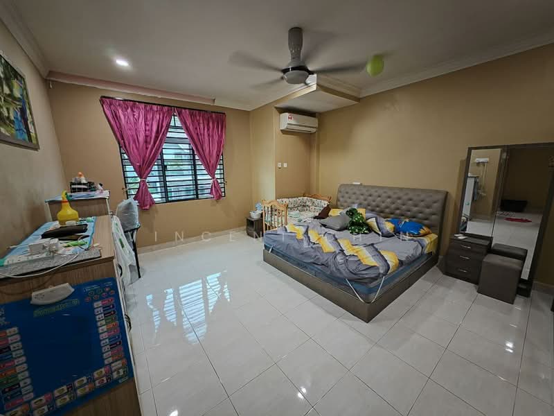 Rumah Teres 2 Tingkat untuk Dijual di Taman Saikat (Ipoh) - Vincent Chin - Bedroom - PropertyGuru.com.my
