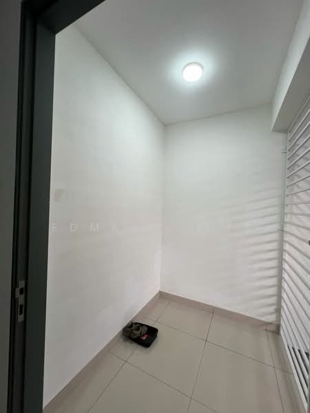 2-storey Terraced House for Rent in Bandar Country Homes (Rawang) - Edmand Chia - Entrance - PropertyGuru.com.my