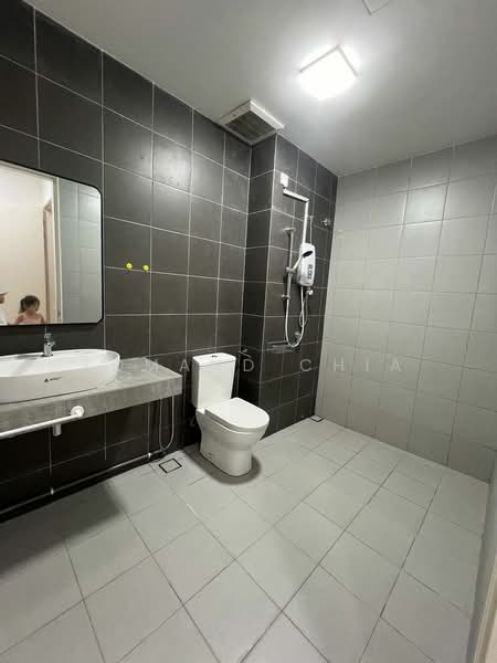 2-storey Terraced House for Rent in Bandar Country Homes (Rawang) - Edmand Chia - Bathroom - PropertyGuru.com.my