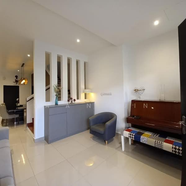 2-storey Terraced House for Sale in Alam Impian (Shah Alam) - Sa'a Nordin - Living Room - PropertyGuru.com.my