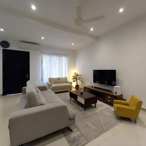 2-storey Terraced House for Sale in Alam Impian (Shah Alam) - Sa'a Nordin - Living Room - PropertyGuru.com.my