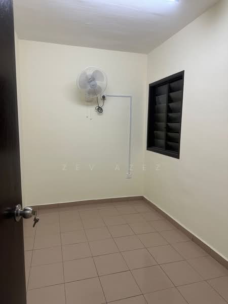 Rumah Flat untuk Disewa di Flora Damansara Flat - Zev Azez - PropertyGuru.com.my