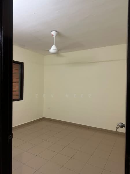 Rumah Flat untuk Disewa di Flora Damansara Flat - Zev Azez - PropertyGuru.com.my