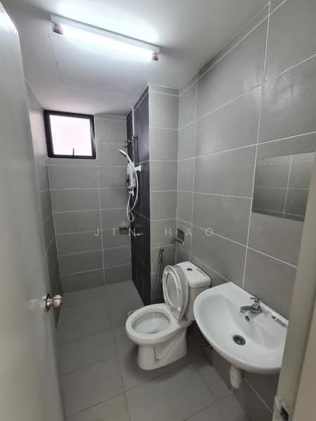 Condominium for Sale at Mizumi Residences - Jin Hao - Bathroom - PropertyGuru.com.my