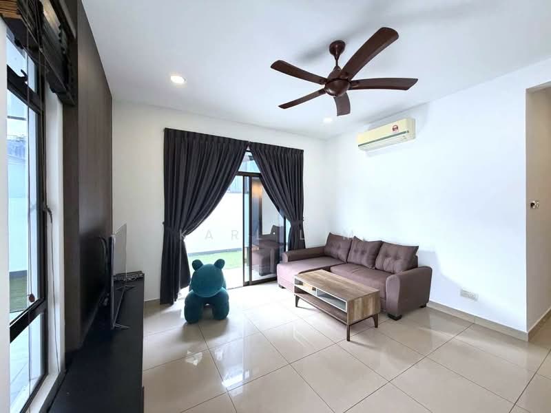 Rumah Kluster untuk Dijual di Taman Adda Heights (Tebrau) - Karl Lim - Living Room - PropertyGuru.com.my