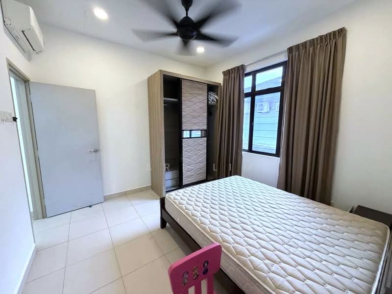 Rumah Kluster untuk Dijual di Taman Adda Heights (Tebrau) - Karl Lim - Bedroom - PropertyGuru.com.my