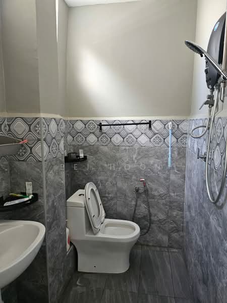 2-storey Terraced House for Sale in Bandar Bayan Baru (Bayan Lepas) - Pei Hoon - Bathroom - PropertyGuru.com.my