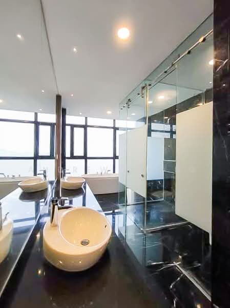 Kondominium untuk Dijual di Setia V Residences - Andrew Chong - Bathroom - PropertyGuru.com.my