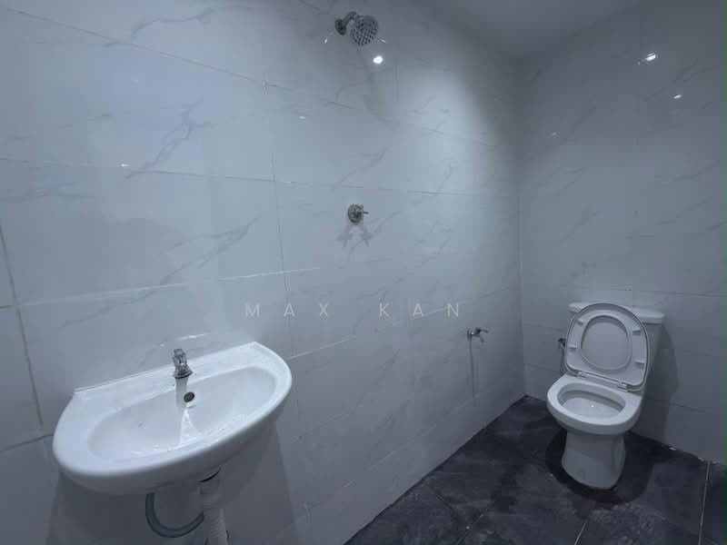 Rumah Teres 2 Tingkat untuk Dijual di Masai (Johor) - Max Kan - Bathroom - PropertyGuru.com.my