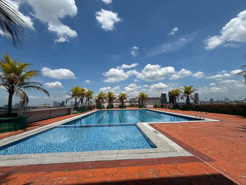 Servis Apartment untuk Disewa di Boulevard 51 - Wayne Yong - Pool - PropertyGuru.com.my