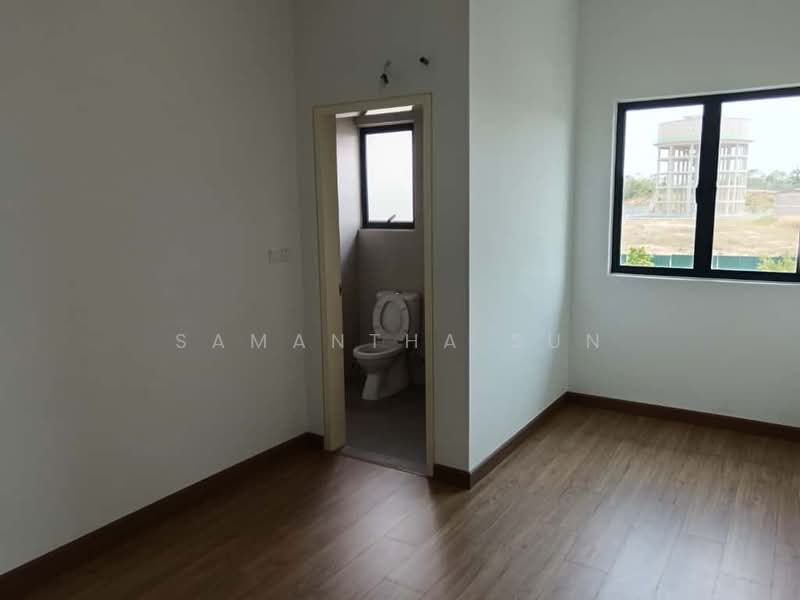 Terraced House for Rent in Hulu Langat (Selangor) - Samantha Sun - Bathroom - PropertyGuru.com.my