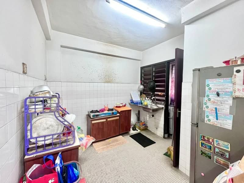 Pangsapuri untuk Dijual di Bayview Court - Zarema Kulbuzheva - Kitchen - PropertyGuru.com.my