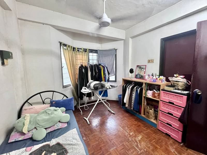 Pangsapuri untuk Dijual di Bayview Court - Zarema Kulbuzheva - Bedroom - PropertyGuru.com.my