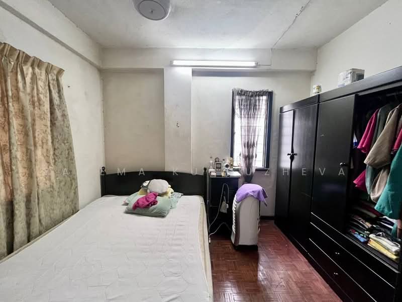 Pangsapuri untuk Dijual di Bayview Court - Zarema Kulbuzheva - Bedroom - PropertyGuru.com.my