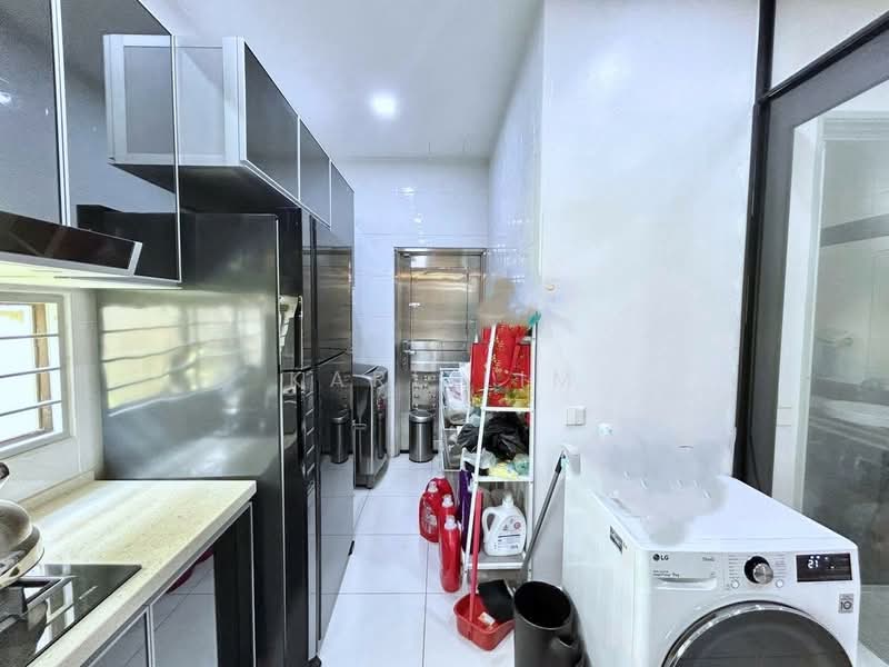 Cluster House for Sale in Setia Tropika (Johor Bahru) - Karl Lim - Kitchen - PropertyGuru.com.my