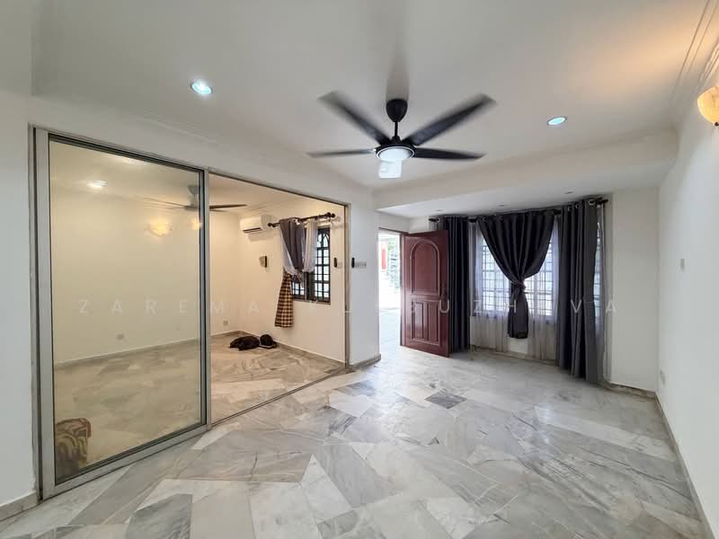 Rumah Teres 2 Tingkat untuk Dijual di Taman Setiawangsa (Setiawangsa) - Zarema Kulbuzheva - Living Room - PropertyGuru.com.my