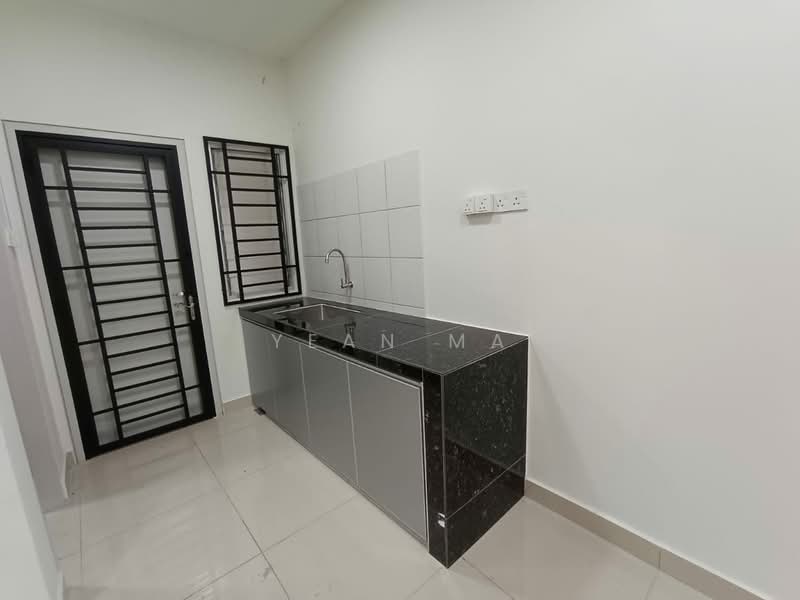 2-storey Terraced House for Rent in Taman Kundang Jaya (Rawang) - Yean Ma - Kitchen - PropertyGuru.com.my
