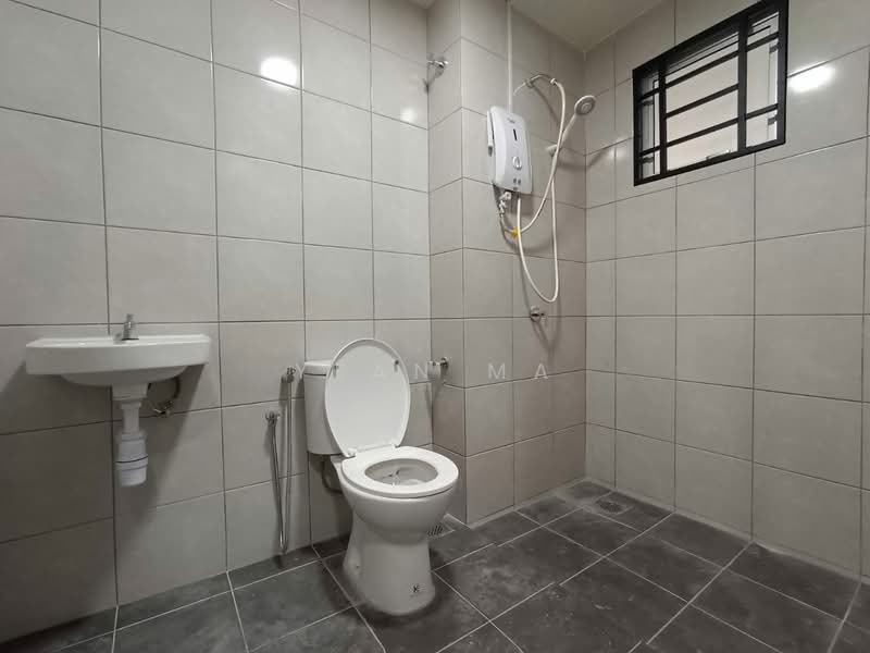 2-storey Terraced House for Rent in Taman Kundang Jaya (Rawang) - Yean Ma - Bathroom - PropertyGuru.com.my
