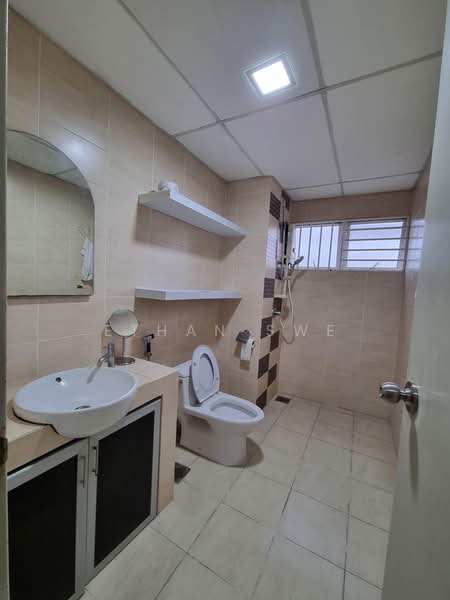 Kondominium untuk Dijual di Cova Suites - Ethan Swe - Bathroom - PropertyGuru.com.my