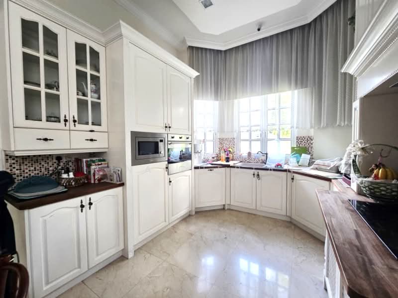 Bungalow for Sale in Perdana Lakeview East (Cyberjaya) - Rina Cherian - Kitchen - PropertyGuru.com.my