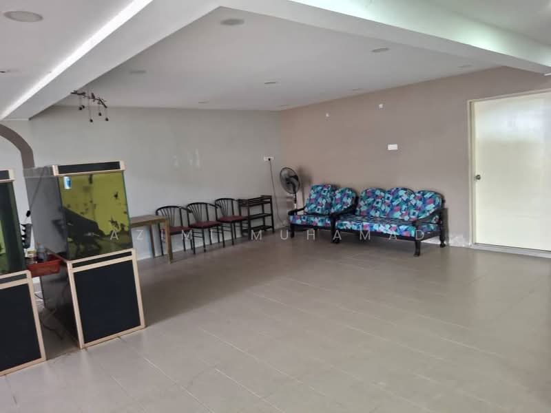 Bungalow for Sale in Ipoh (Perak) - Azimi Muhamad - Living Room - PropertyGuru.com.my