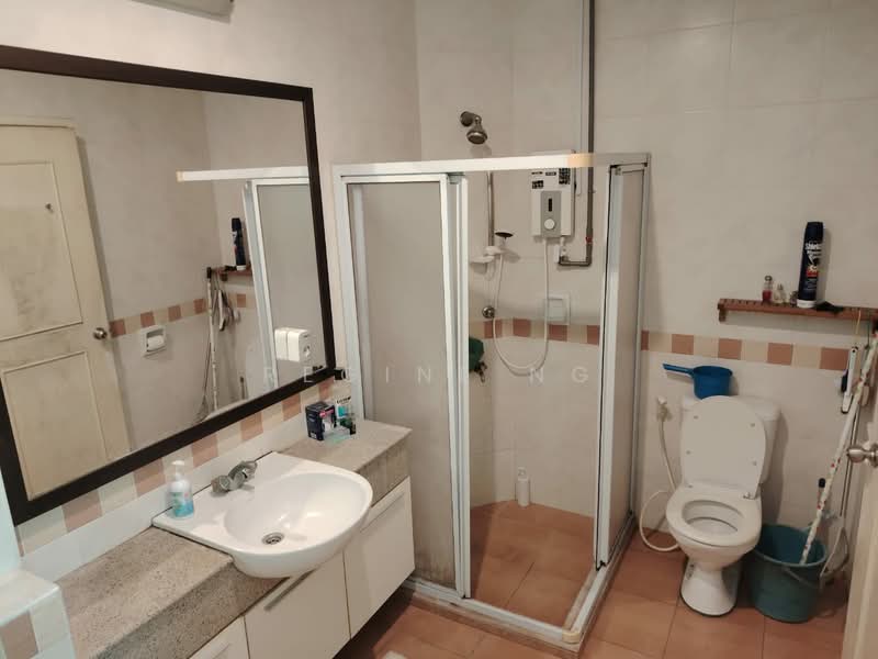 2-storey Terraced House for Sale in Johor Bahru (Johor) - Regine Ng - Bathroom - PropertyGuru.com.my