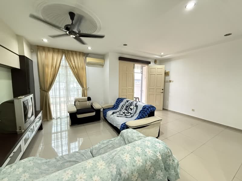 2-storey Terraced House for Sale in Taman Seri Songket (Batu Berendam) - Ramona Tan - Living Room - PropertyGuru.com.my