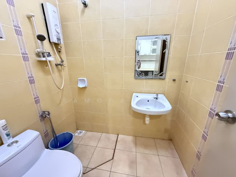 2-storey Terraced House for Sale in Taman Seri Songket (Batu Berendam) - Ramona Tan - Bathroom - PropertyGuru.com.my