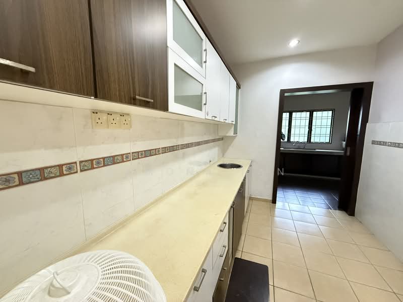 2-storey Terraced House for Sale in Taman Seri Songket (Batu Berendam) - Ramona Tan - Kitchen - PropertyGuru.com.my