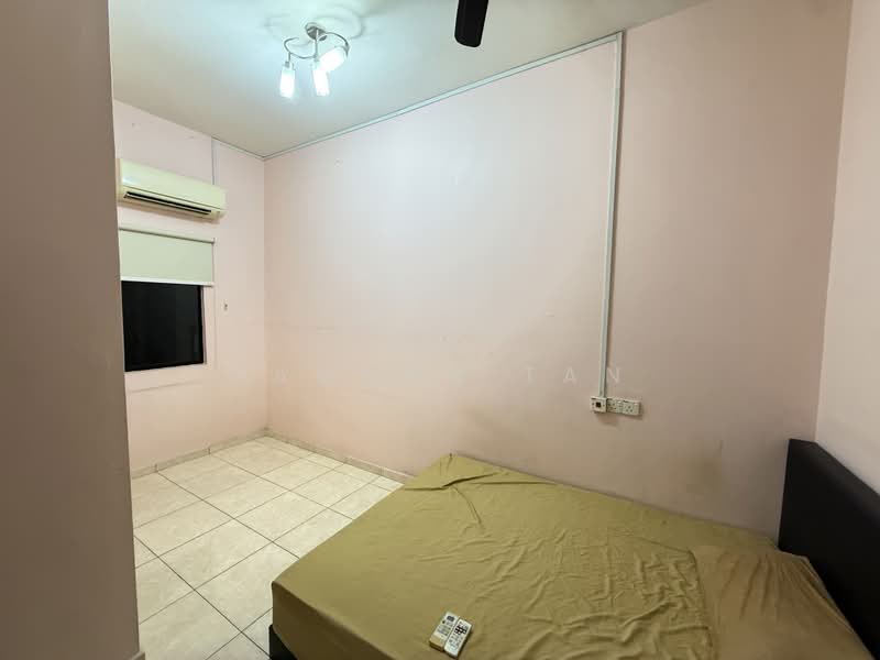 2-storey Terraced House for Sale in Taman Seri Songket (Batu Berendam) - Ramona Tan - Bedroom - PropertyGuru.com.my