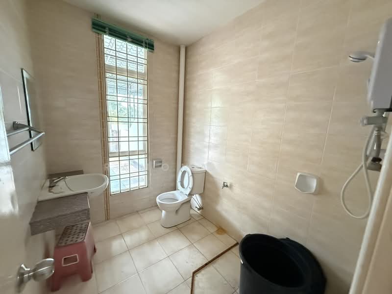 2-storey Terraced House for Sale in Taman Seri Songket (Batu Berendam) - Ramona Tan - Bathroom - PropertyGuru.com.my