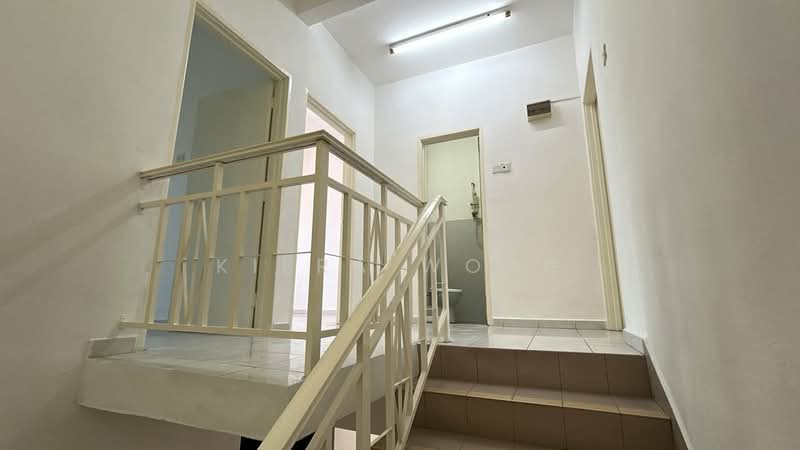 2-storey Terraced House for Sale in Taman Gadong Perdana (Melaka City) - Kiera Wong - Corridor - PropertyGuru.com.my