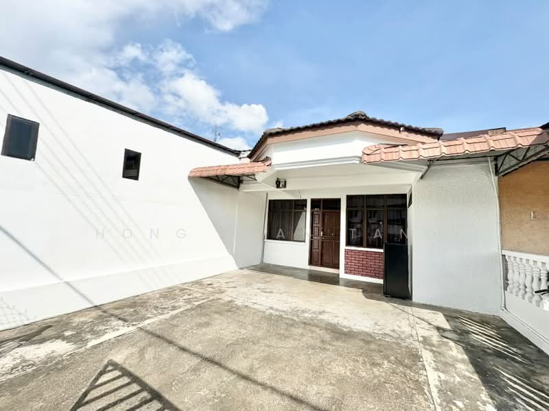 Rumah Teres 1 Tingkat untuk Disewa di Taman Daya (Johor Bahru) - Hong Xuan Tang - Exterior - PropertyGuru.com.my