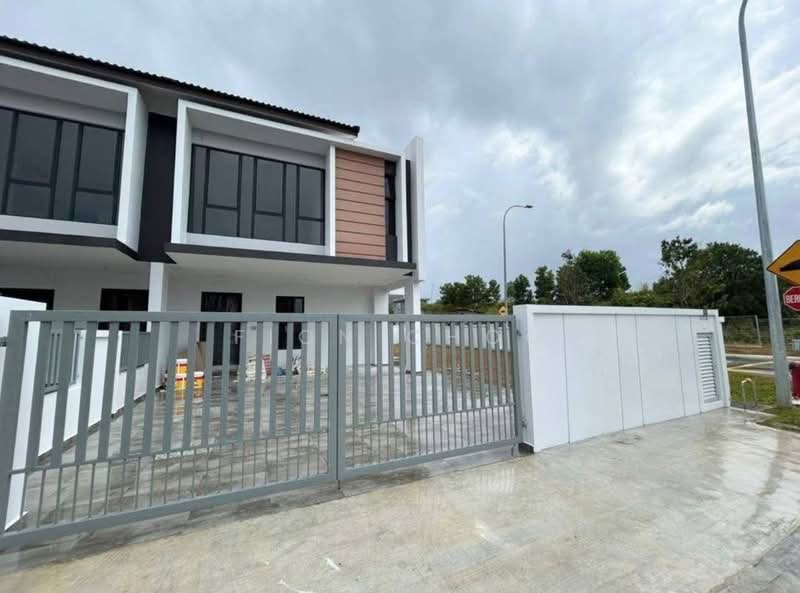 Rumah Teres 2 Tingkat untuk Dijual di Taman Desa Tebrau (Tebrau) - Fion Choo - PropertyGuru.com.my