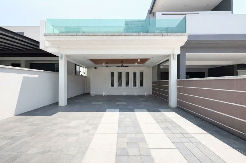 Rumah Teres 3 Tingkat untuk Dijual di Taman Esplanad (Bukit Jalil) - CK Yee - Exterior - PropertyGuru.com.my
