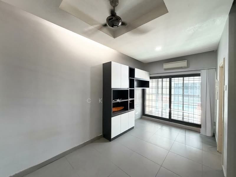 Rumah Teres 3 Tingkat untuk Dijual di Taman Esplanad (Bukit Jalil) - CK Yee - Living Room - PropertyGuru.com.my
