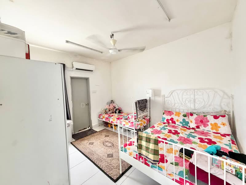 Townhouse for Sale in Bandar Botanic (Klang) - Mohd Nor Fahmi - Bedroom - PropertyGuru.com.my