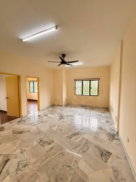 Pangsapuri untuk Dijual di Las Palmas (Rapis) - Katherine Leong - Living Room - PropertyGuru.com.my