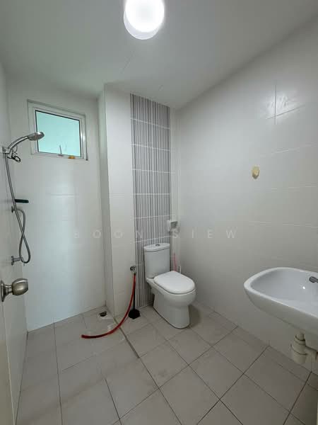 Kondominium untuk Dijual di One Imperial - Boon Siew - Bathroom - PropertyGuru.com.my