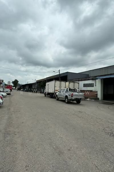 Kilang untuk Dijual di Taman Ungku Tun Aminah (Skudai) - Ruby Teow - Exterior - PropertyGuru.com.my