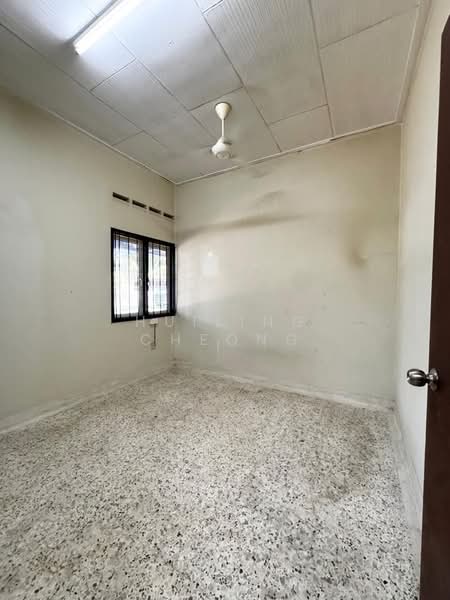 Rumah Teres 1 Tingkat untuk Dijual di Taman Daya (Johor Bahru) - Huiling Cheong - PropertyGuru.com.my