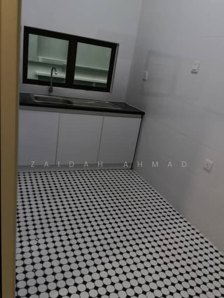 Terraced House for Rent in Cyberjaya (Selangor) - Zaidah Ahmad - Kitchen - PropertyGuru.com.my