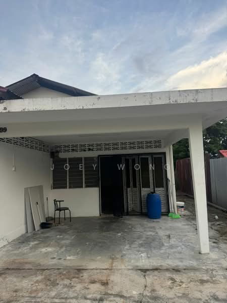 Rumah Banglo untuk Disewa di Kampung Baru Salak Selatan (Salak South) - Joey Wong - Exterior - PropertyGuru.com.my