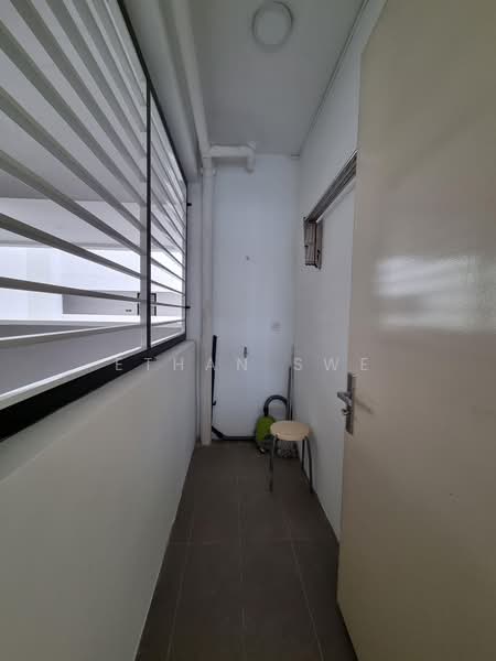 Servis Apartment untuk Disewa di Nova Saujana - Ethan Swe - Balcony - PropertyGuru.com.my