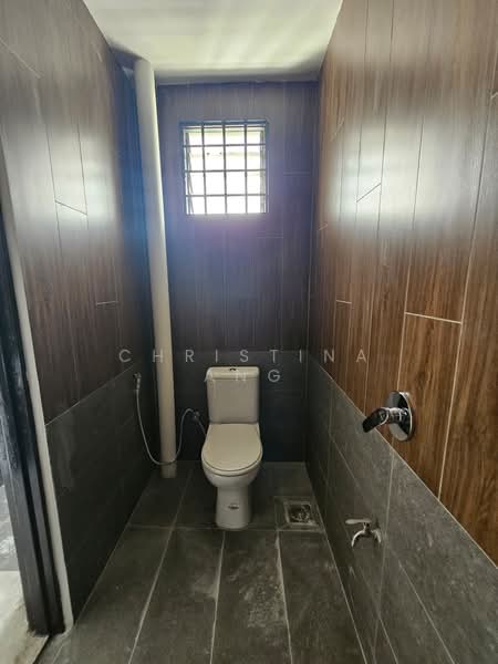 Kedai untuk Dijual di Taman Cahaya Masai (Pasir Gudang) - Christina Ang - Bathroom - PropertyGuru.com.my