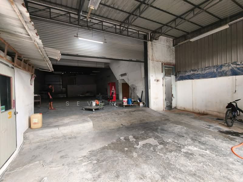 Factory for Rent in Taman Tan Sri Yaacob (Johor Bahru) - Seven Kong - Interior - PropertyGuru.com.my