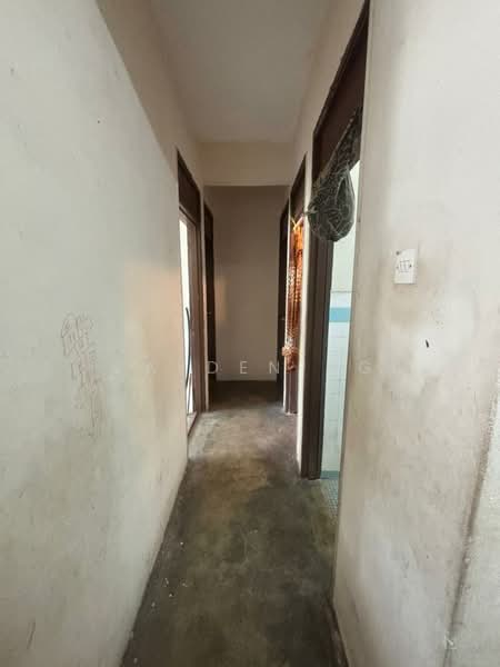 Flat for Sale at Taman Megah Ria - Jayden Ng - Corridor - PropertyGuru.com.my